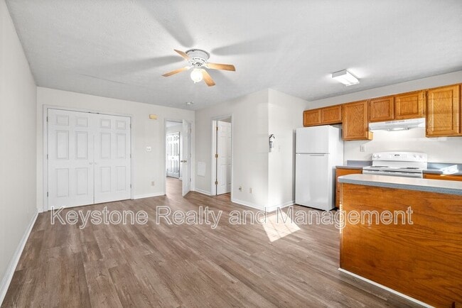 Photo - 280 A Thompsonville Ln