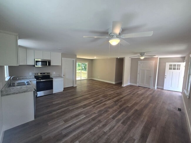 Photo - NEWLY REMODELED 3 BEDROOM IN PRINCE GEORGE