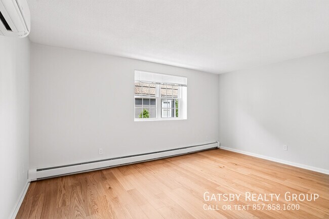 Photo - 162 Summer St Unit 33R