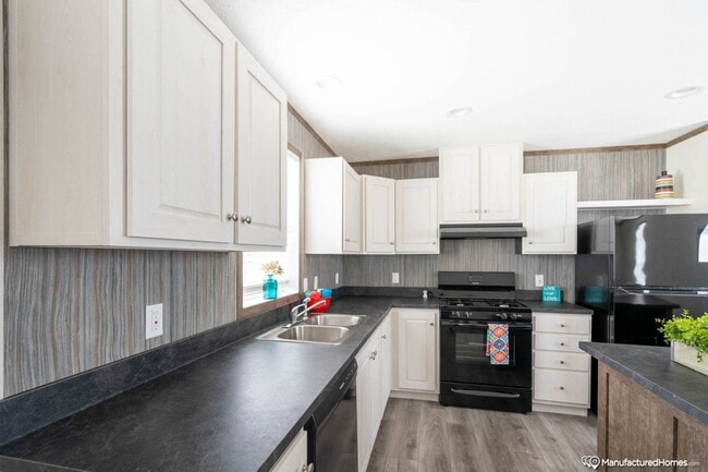 Building Photo - 8025 S Huron River Dr