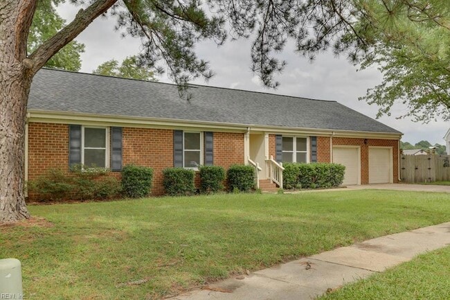 2637 N Elizabeth Harbor Dr