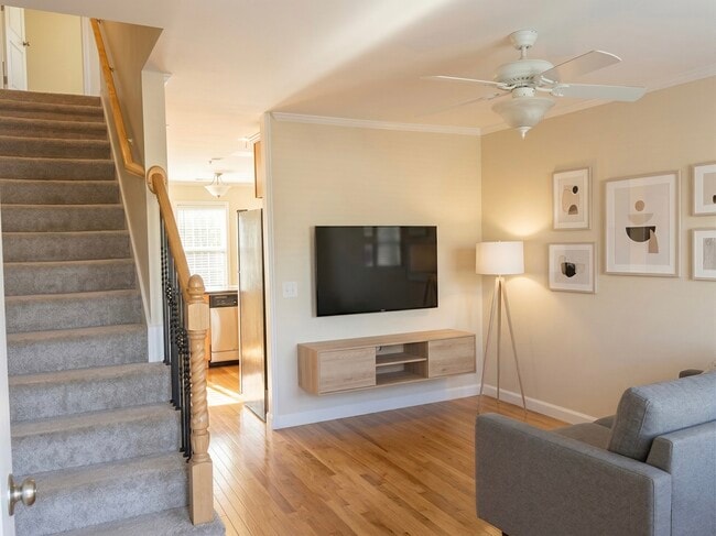 Photo - 200 Clover Ct