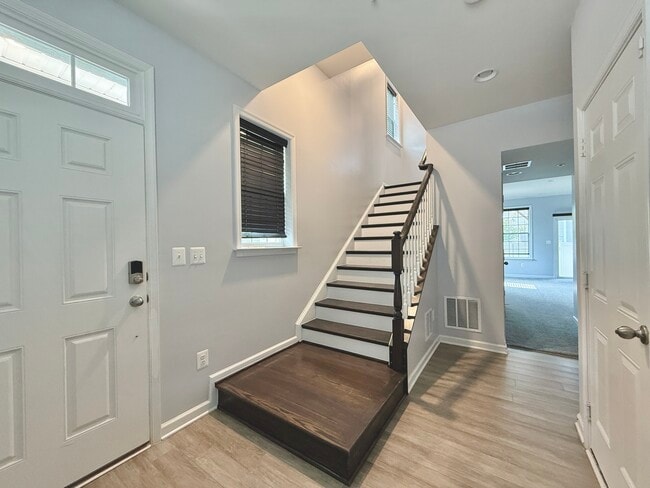 Photo - 4721 Six Forks Dr