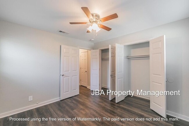 Photo - 3515 Selk Ave