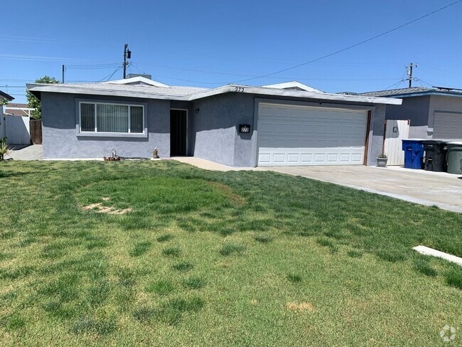 Building Photo - 3 Bedroom 2 Bath available soon Rental
