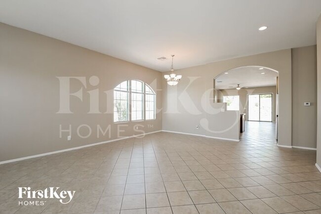 Photo - 1254 W Lyle Ln