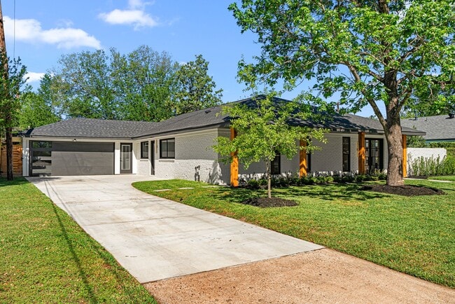 Photo - 2506 Briarbrook Dr