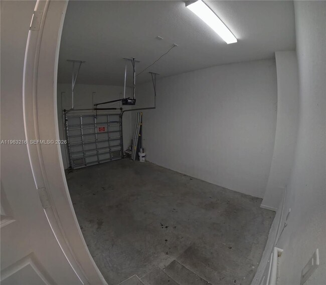 Photo - 1170 SW 7th Ct