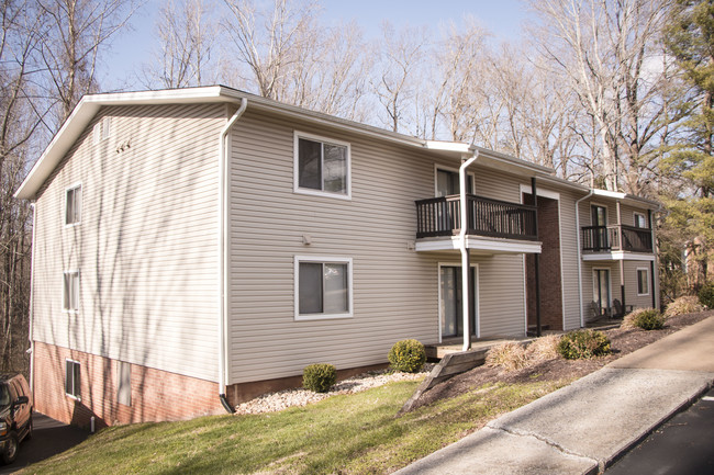 County Green Apartment Homes - County Green Apartment Homes