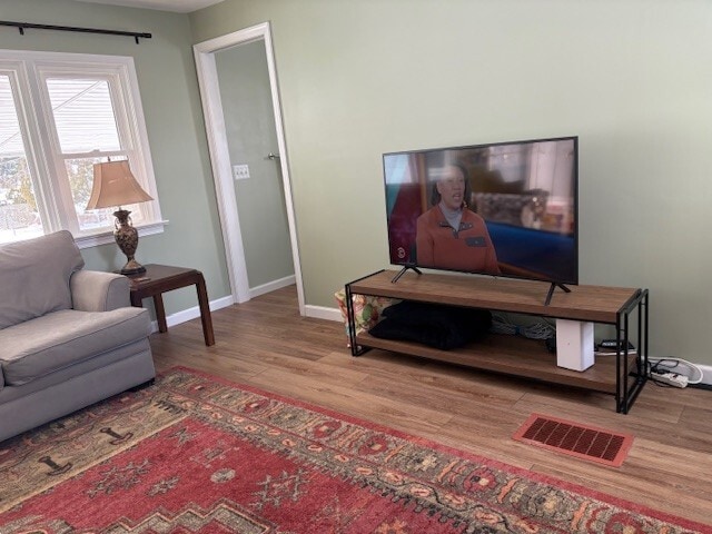 Photo - 818 H Ave