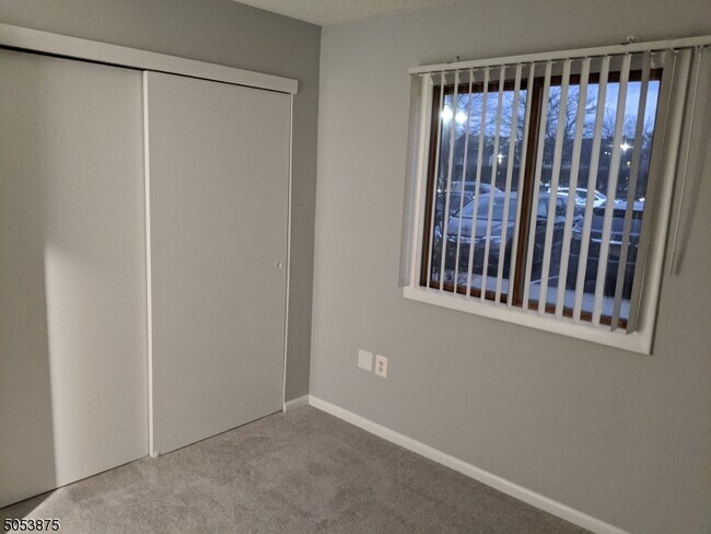 4805 Ravens Crest Dr Unit 4805