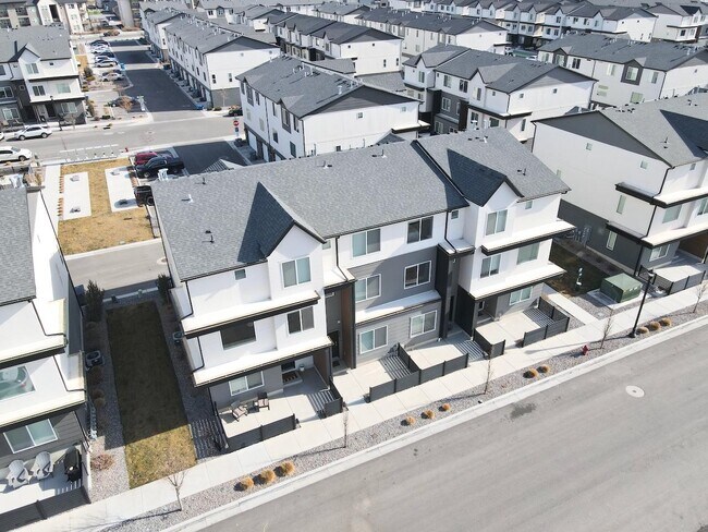 Photo - 324 S 1150 W