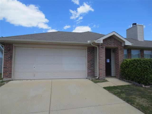 Photo - 1251 Cleardale Dr House