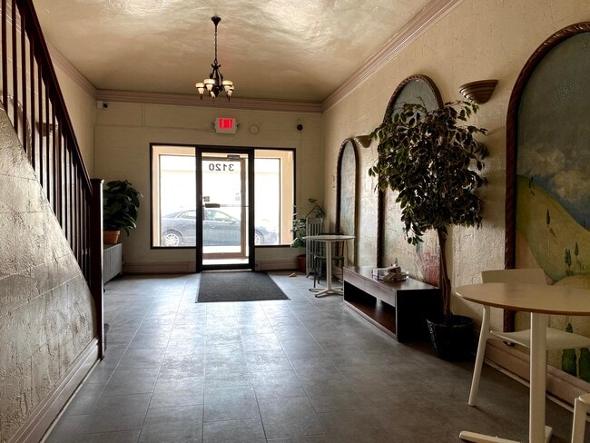 Photo - 3120 Oak Park Ave