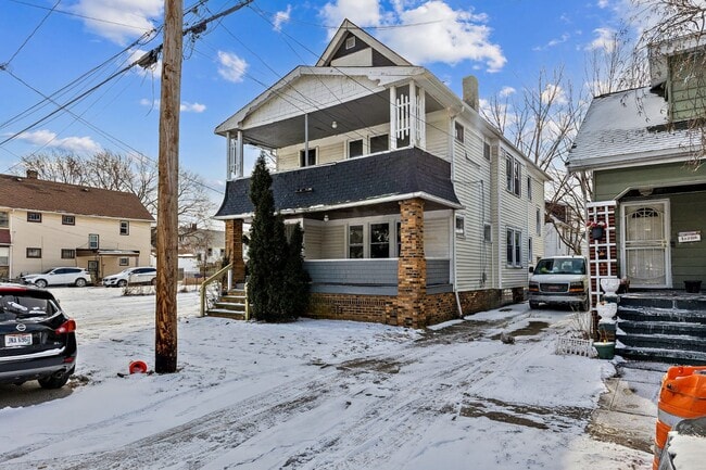 Photo - 15714 Corsica Ave Unit 1