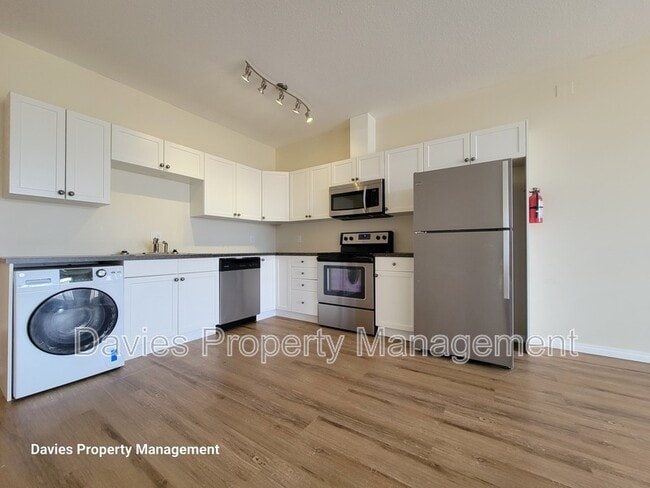 Photo - 4834-4849 49 Ave Unit 4