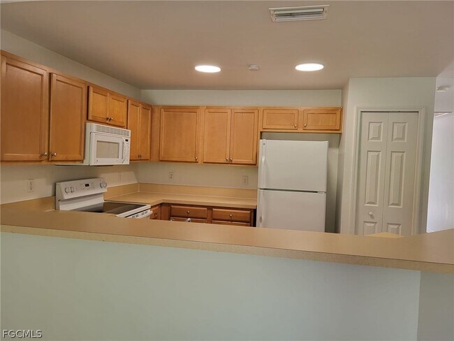 Photo - 4731 30th St SW