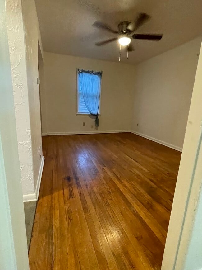 Photo - 706 S 25th St Unit A