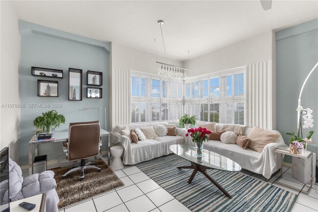 Building Photo - 2421 Lake Pancoast Dr Unit 3A