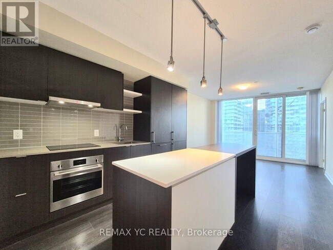 Photo - 100 Harbour St Unité 2909