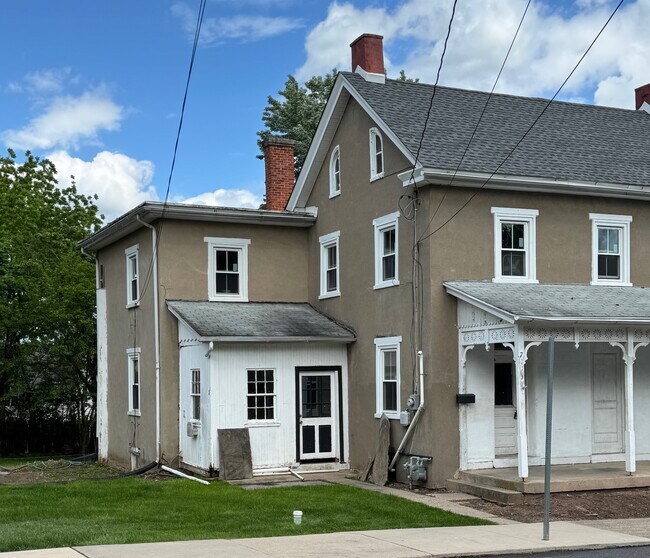 Photo - 711 Vine St House