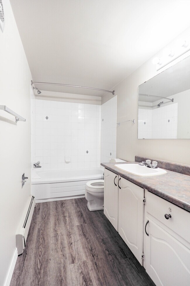 Photo - Blue Quill Gardens