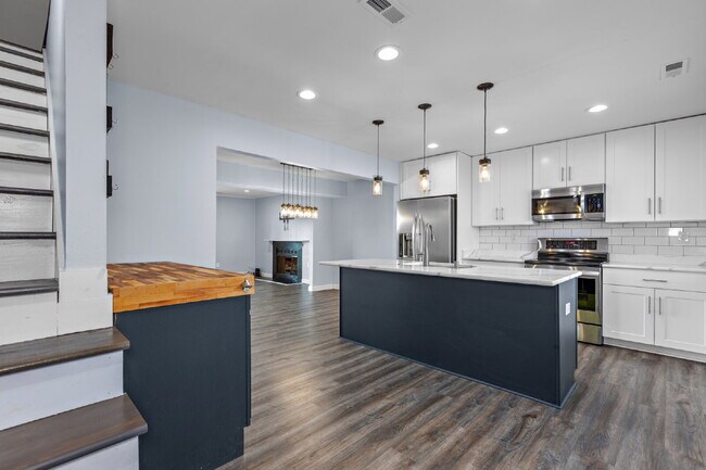 Photo - Beachside Living with Beautiful Water Views Unidad #B