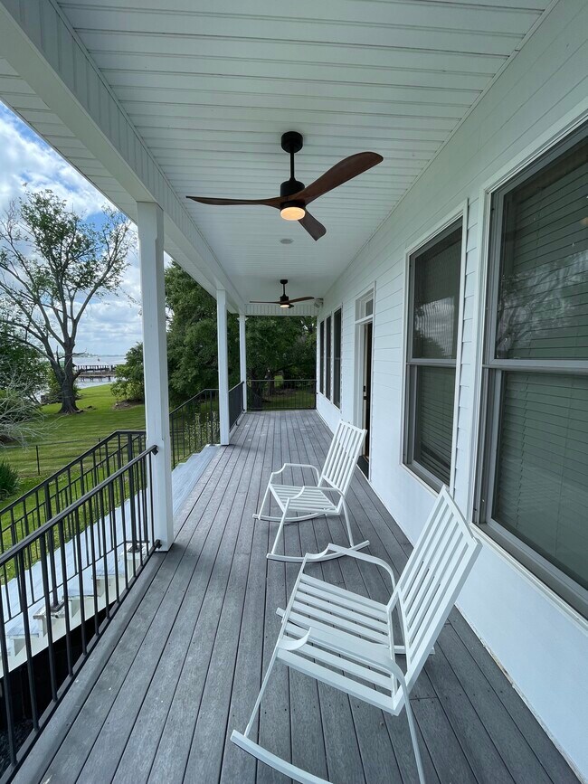 Photo - 1200 E Main St