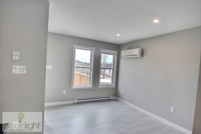 Photo - 403 Rue Damien