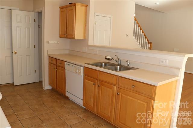 Photo - 8115 Kincaid Ct