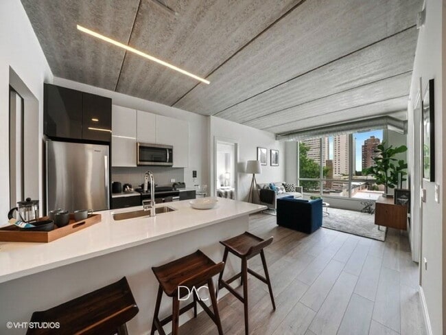 Photo - 3636 N Halsted St Condo Unit 912