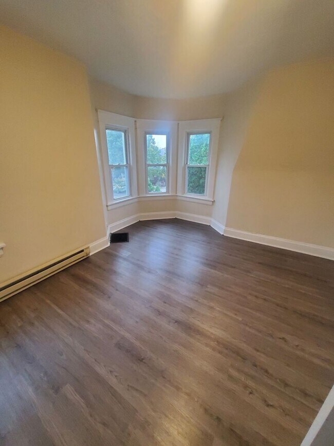 Photo - 6603 23rd Ave Unit Upper