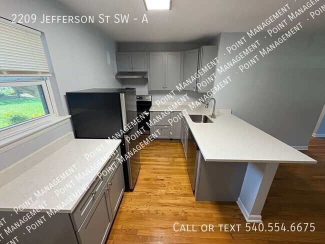 Photo - 2209 Jefferson St SW Unit A