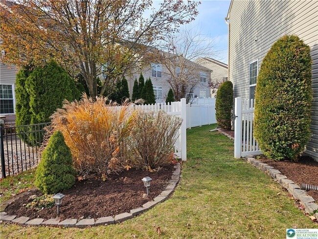 Photo - 247 Milkweed Dr