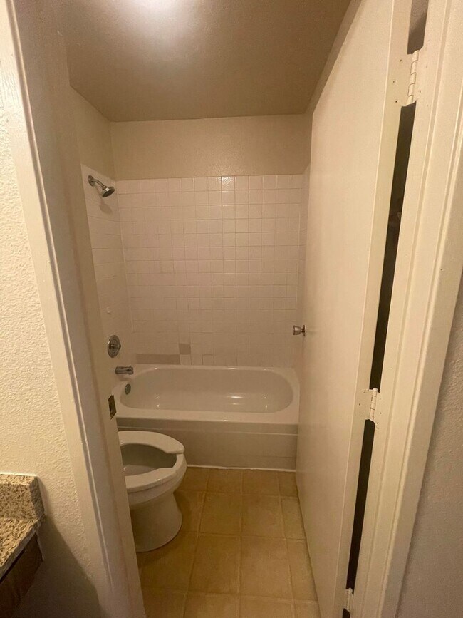 Photo - COMING SOON  2 bed / 2 Bath near UNR! Unidad 1