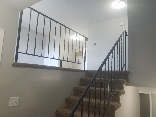 Photo - 806 11th St NW