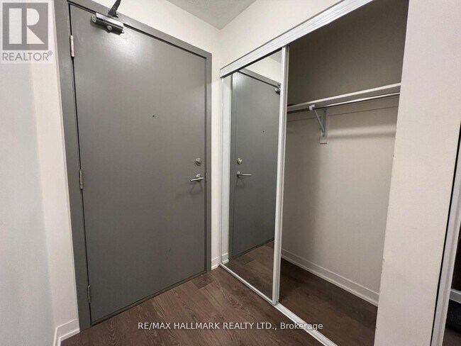 Photo - 20 Orchid Pl Dr Unité 204