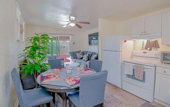 Photo - 358 1st Ave N