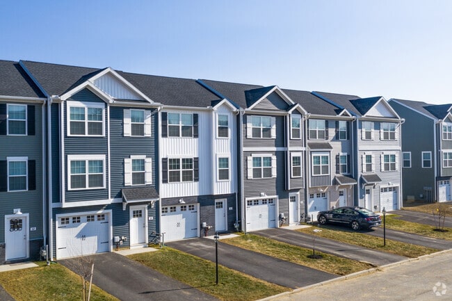 Franklin Square Phase 1 Townhomes