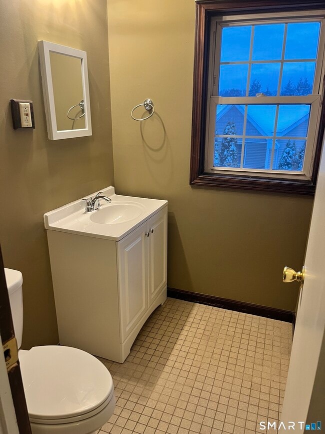 Photo - 35 Woodruff St