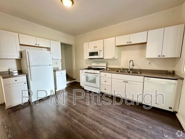 Building Photo - 828 Walbridge St Rental