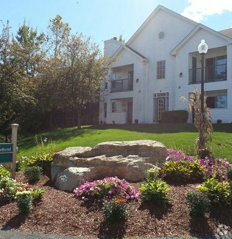 Building - Rosemeade Apartments