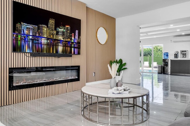 Photo - 1255 NE 199th St Unidad ID1372354P