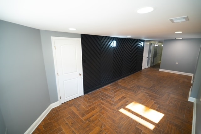 Building Photo - 6623 S Rhodes Ave Unit B Rental