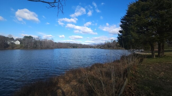 Photo - Ruckersville, -1 bedroom/1 bath, Terrace a...