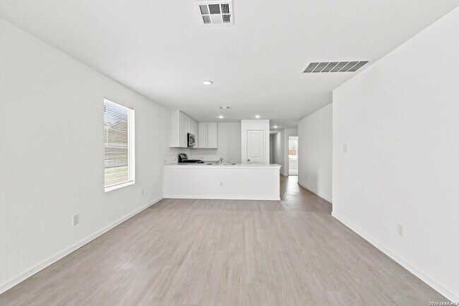 2730 Jasper Stone