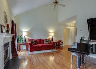 Photo - Charming 3 Bedroom Nashville Home with Pristine Hardwood Floors & 3 Full Baths!