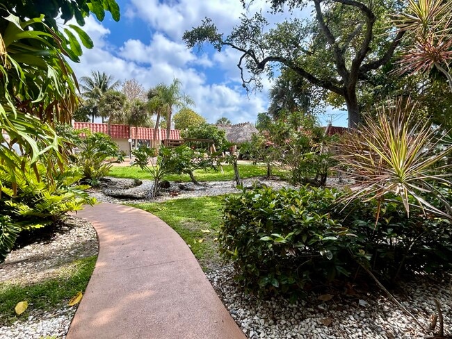 Photo - 777 S Federal Hwy Unit Rp705