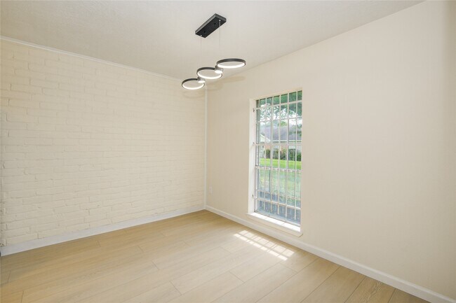 Photo - 12803 High Star Dr Unidad True
