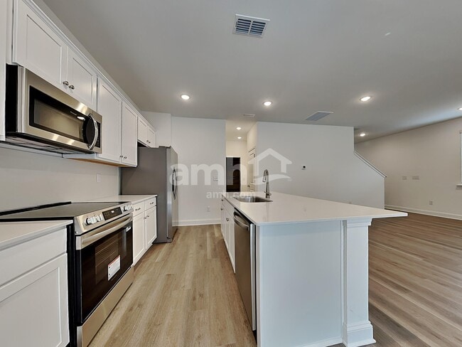 Photo - 1155 Livengood Wy